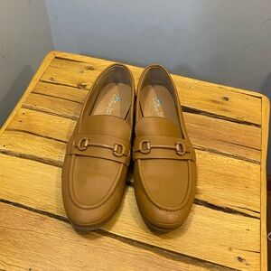 Aqua college waterproof loafers size 8.5